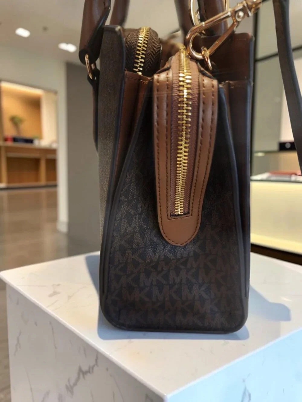 Michael Kors Signature Brown Tote & Wallet Set